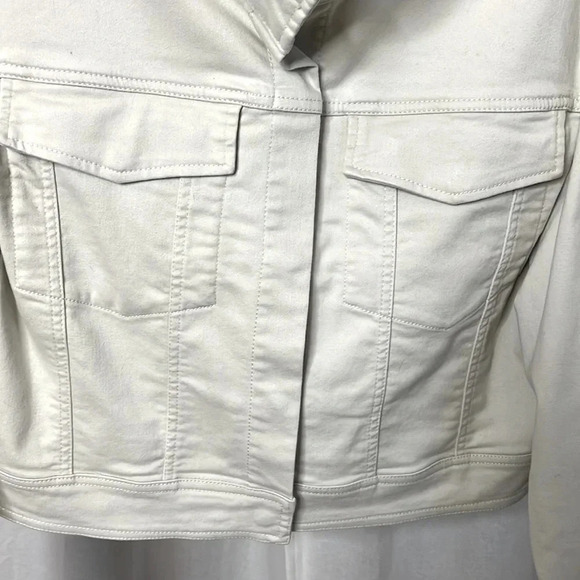 DKNY NWOT Cropped Cotton Jacket with Pockets, Size M - Picture 2 of 10